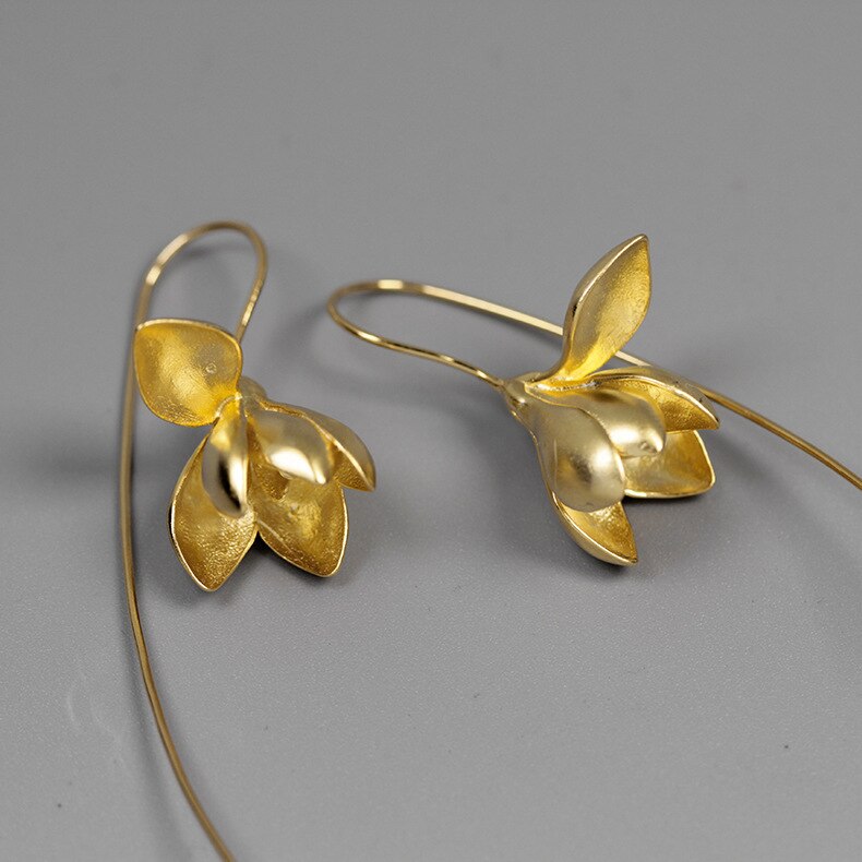 Pendientes Dangle de Flor de Magnolia
