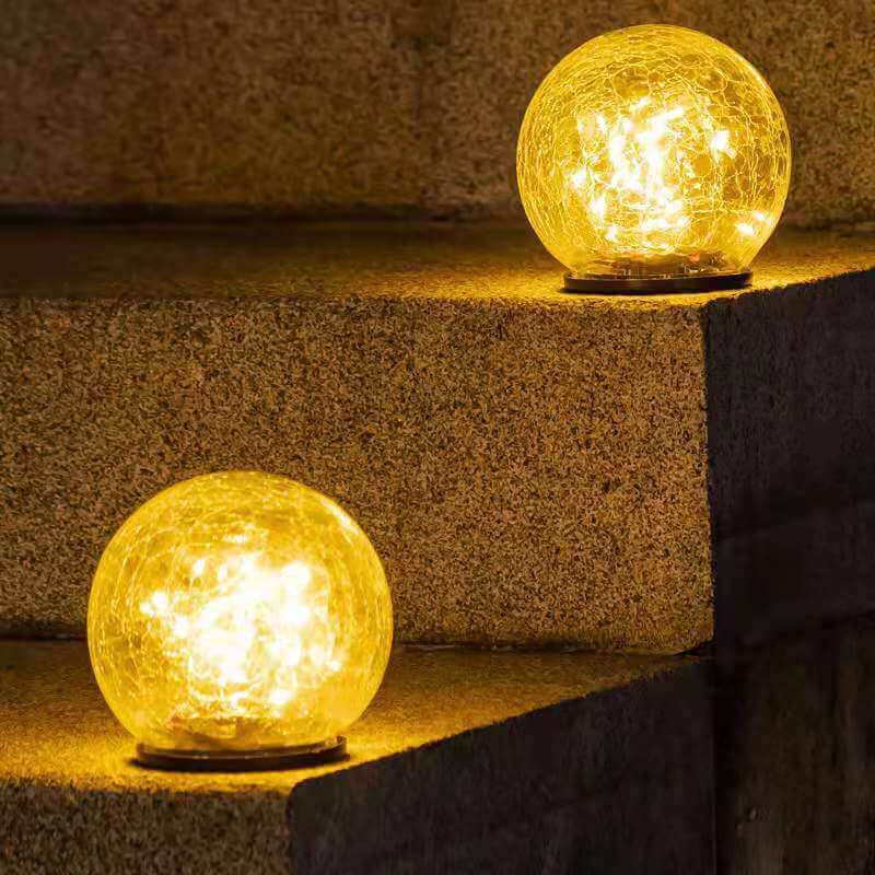 Luz de Paisaje Exterior LED Solar Moderna Minimalista de Vidrio | Brehn