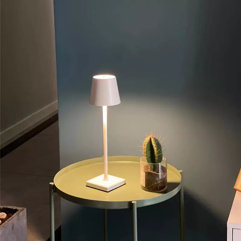 50% DESCUENTO | Lámpara LED inalámbrica moderna