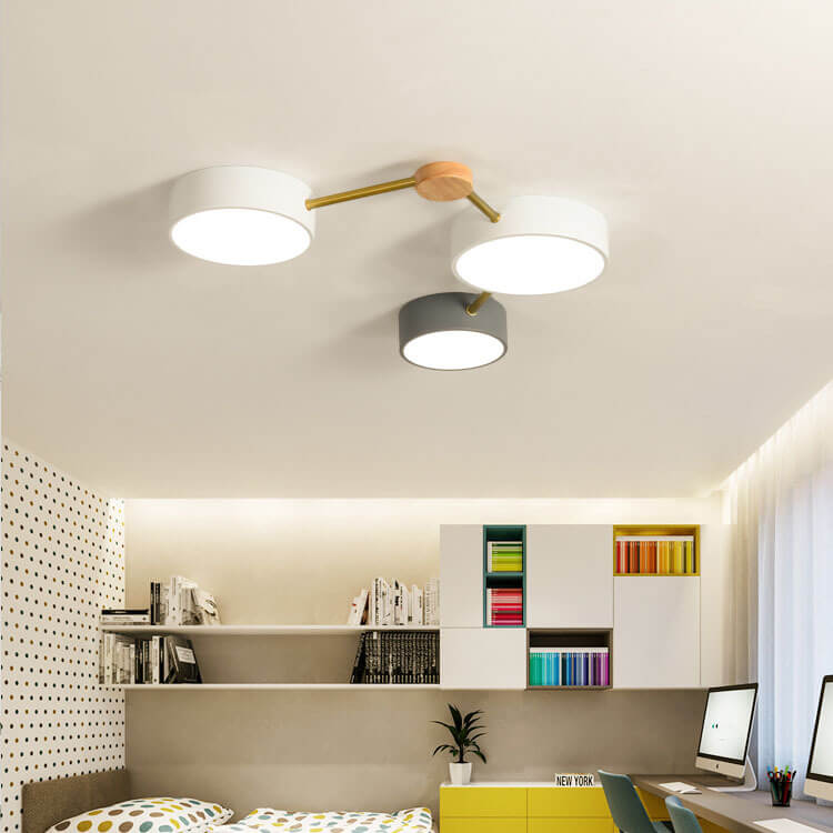 Lámpara de techo LED escandinava de madera y metal