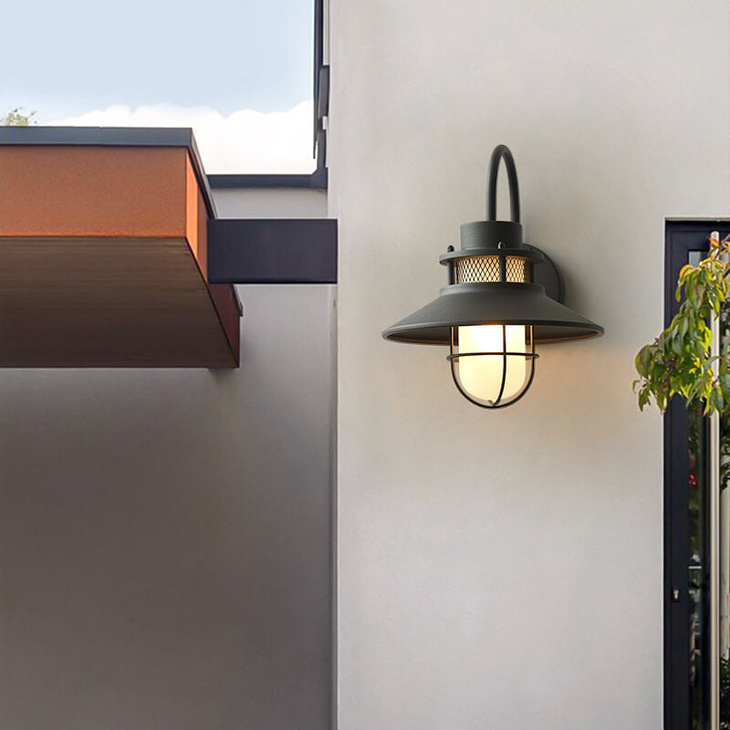 Lámpara de pared exterior de hierro impermeable de 1 luz | Brehn