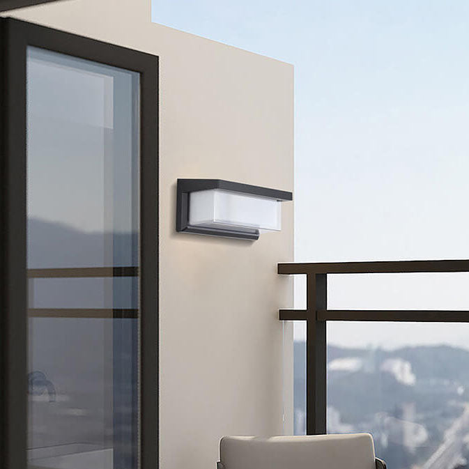 Lámparas de pared exteriores LED de PC rectangular de diseño moderno y minimalista con energía solar para patio exterior | Brehn