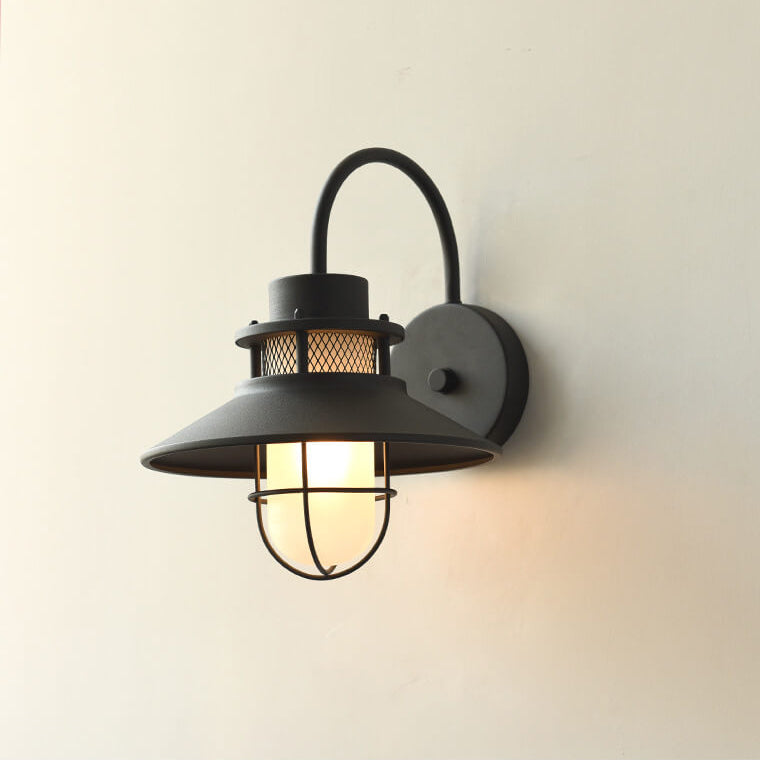 Lámpara de pared exterior de hierro impermeable de 1 luz | Brehn