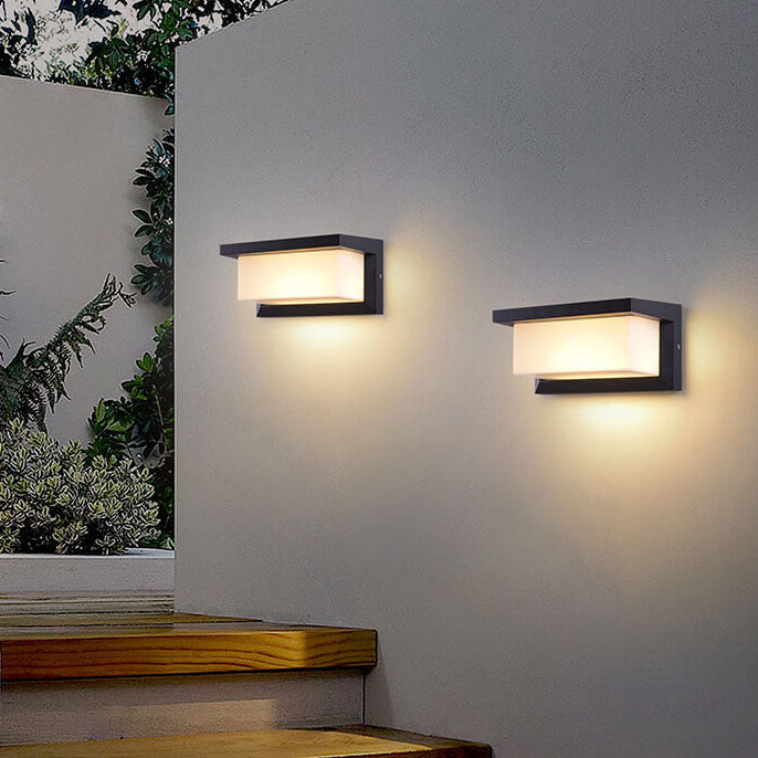 Lámparas de pared exteriores LED de PC rectangular de diseño moderno y minimalista con energía solar para patio exterior | Brehn