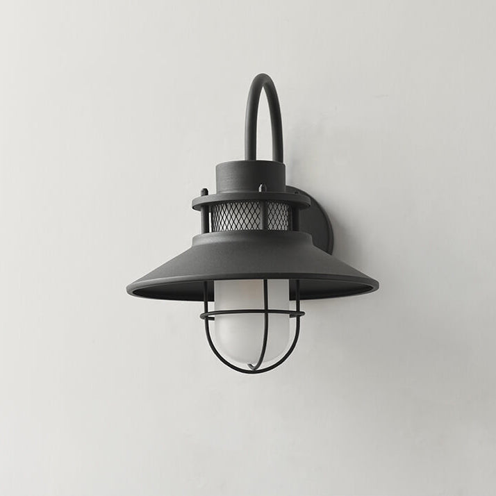 Lámpara de pared exterior de hierro impermeable de 1 luz | Brehn