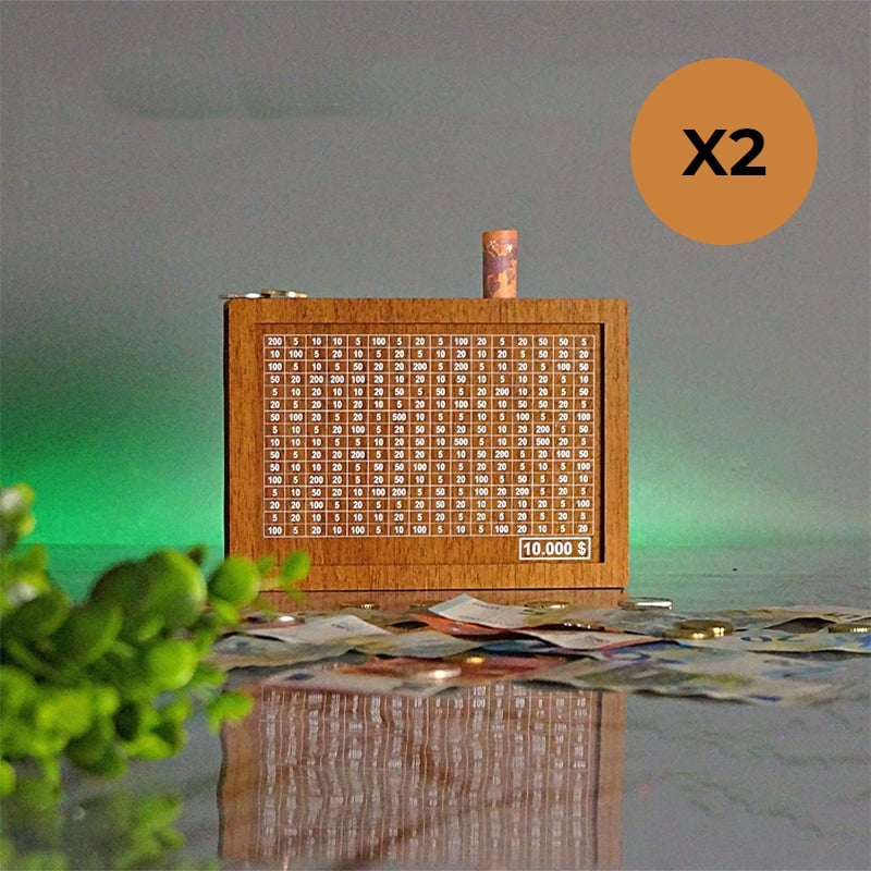 Caja de madera con figuras grabadas