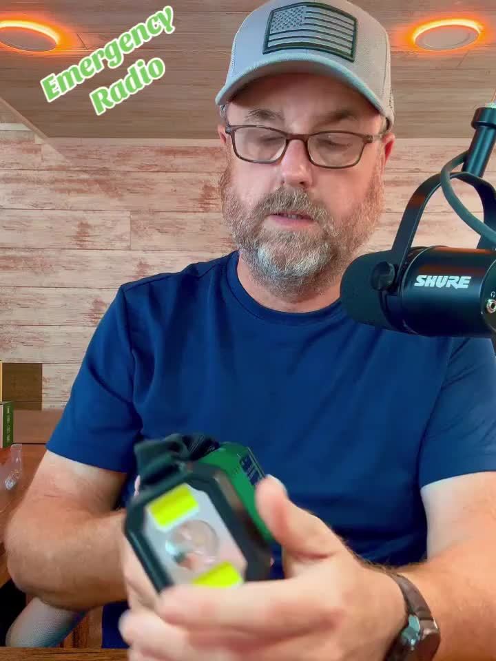 EcoPower Radiador - Radio de emergencia todo en uno con linterna y cargador