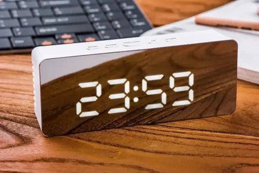 Reloj Despertador Digital Espejo Inteligente de Escritorio para la Mesita de Noche
