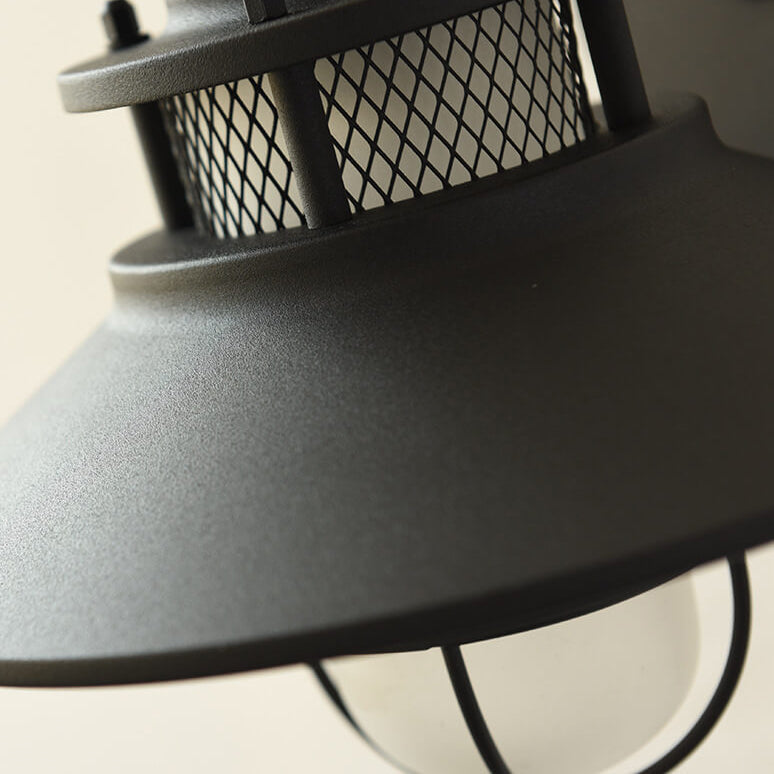 Lámpara de pared exterior de hierro impermeable de 1 luz | Brehn
