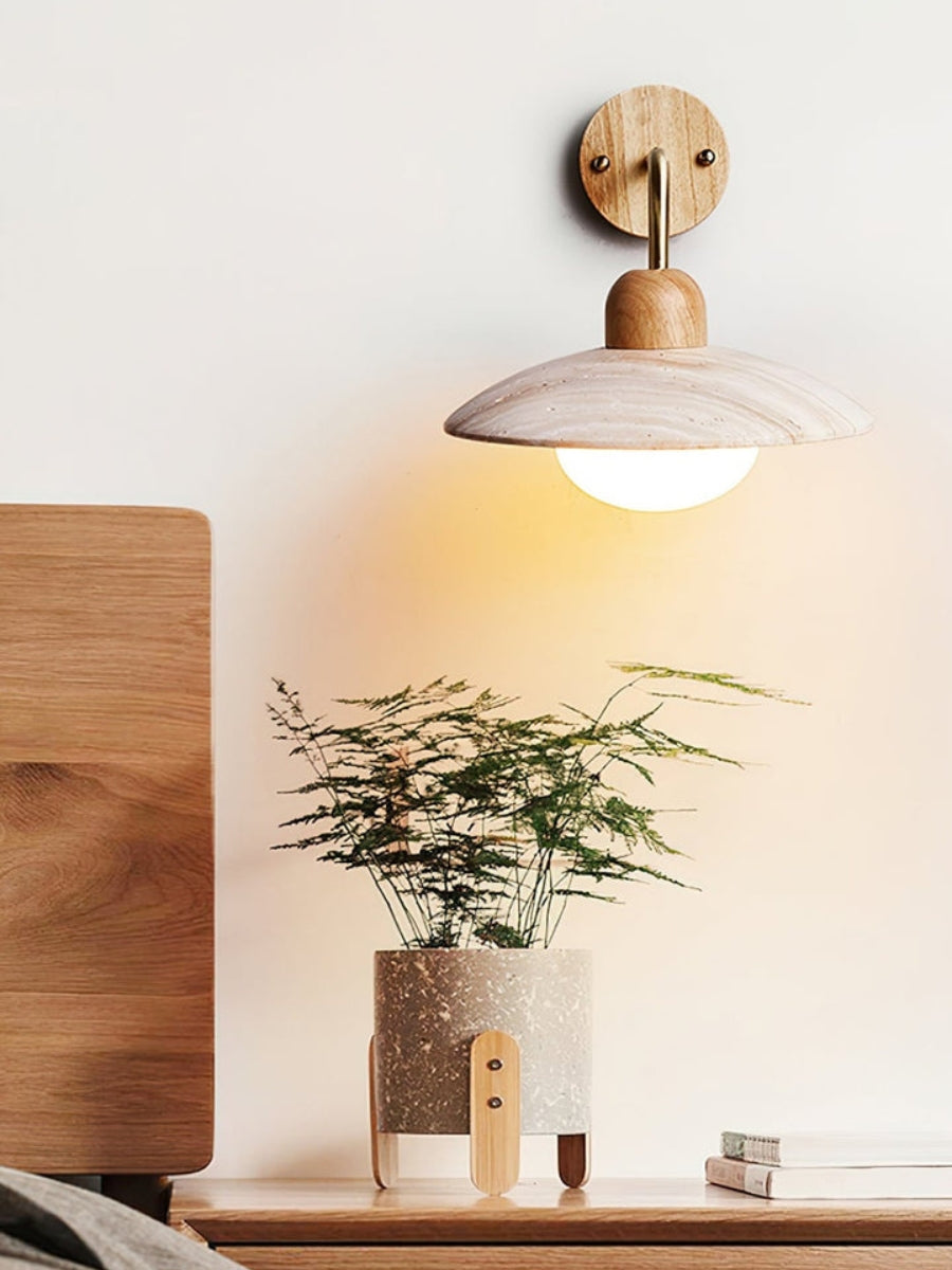 Aplique de Travertino Moderno – Forma de Disco con Elementos de Madera y Metal