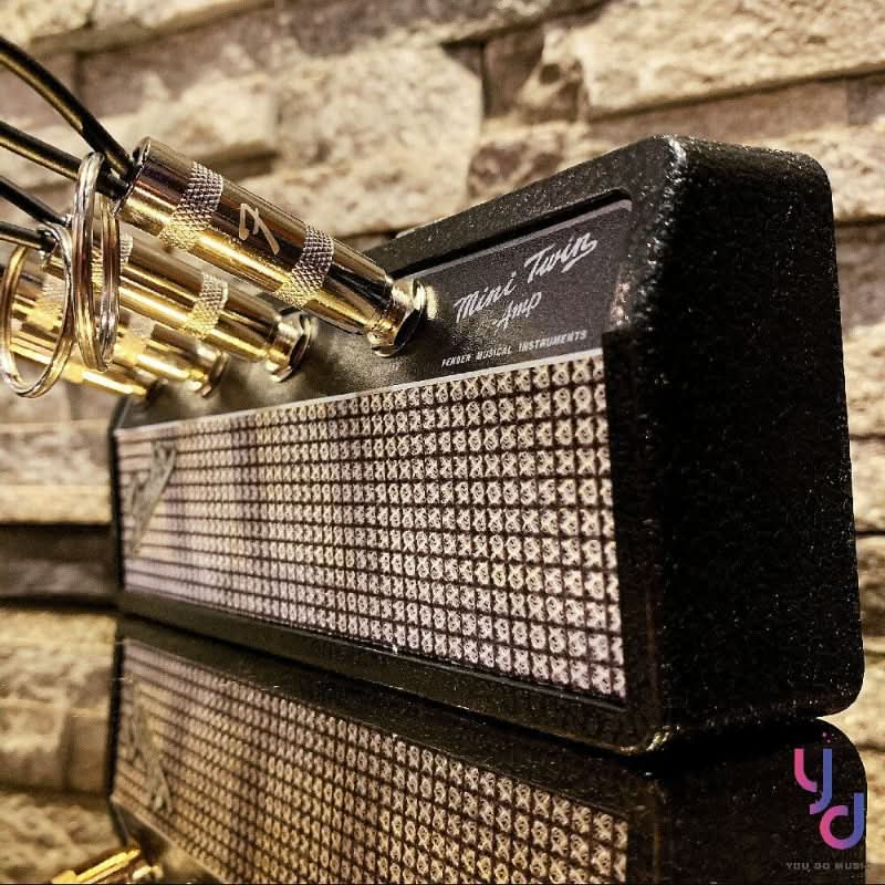 Guarda tus llaves con estilo con un llavero de rock