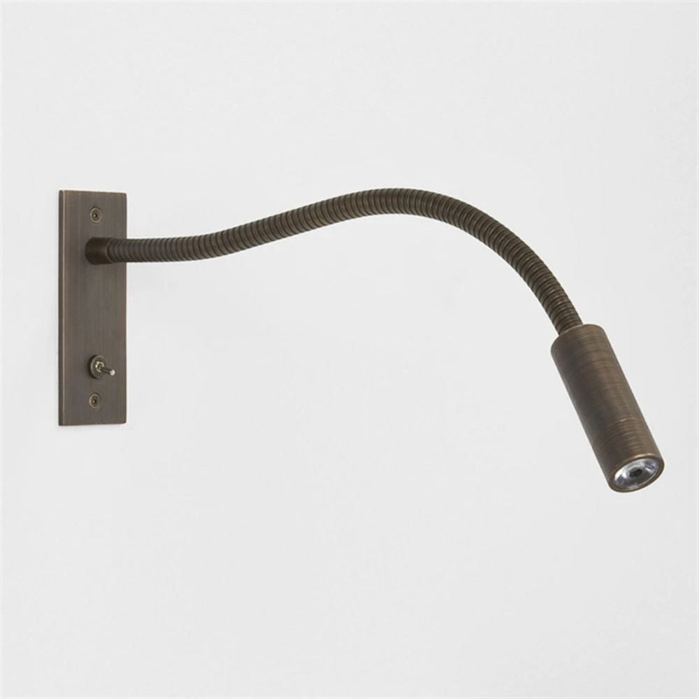 Aplique de Pared Minimalista - Focos de Lectura Ajustables en Metal Dorado/Plateado