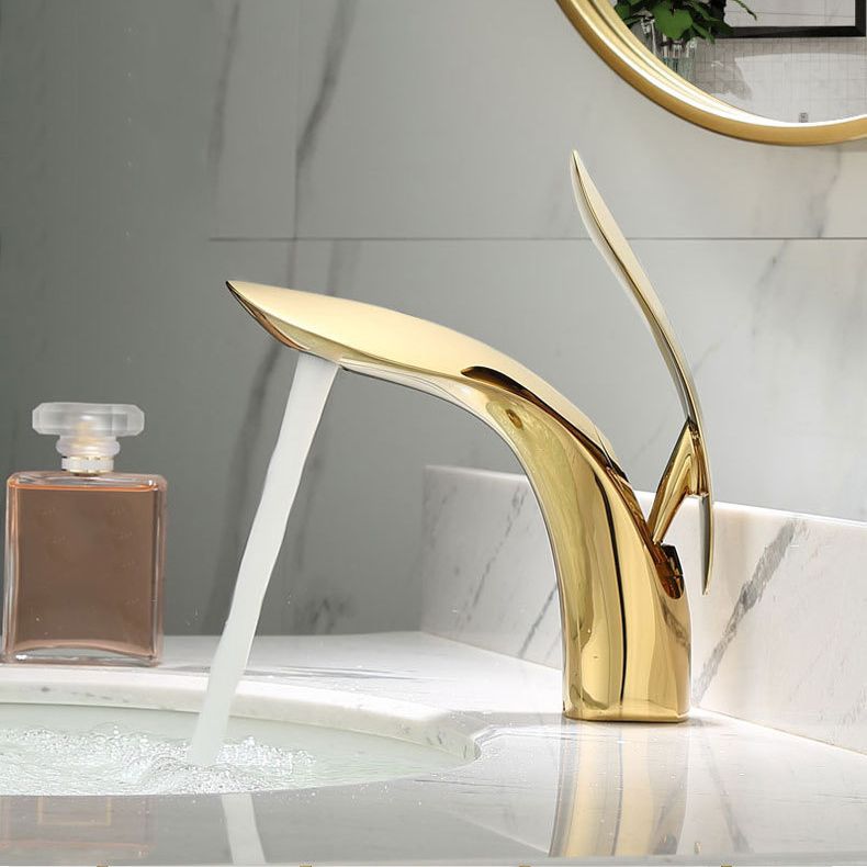 Mezclador de lavabo de bronce de 1 orificio con manija de palanca, grifo redondo moderno para baño