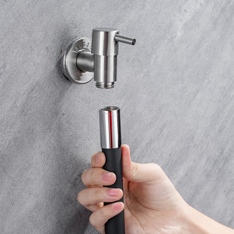 Grifo de baño contemporáneo montado en la pared con manijas de palanca de acero inoxidable