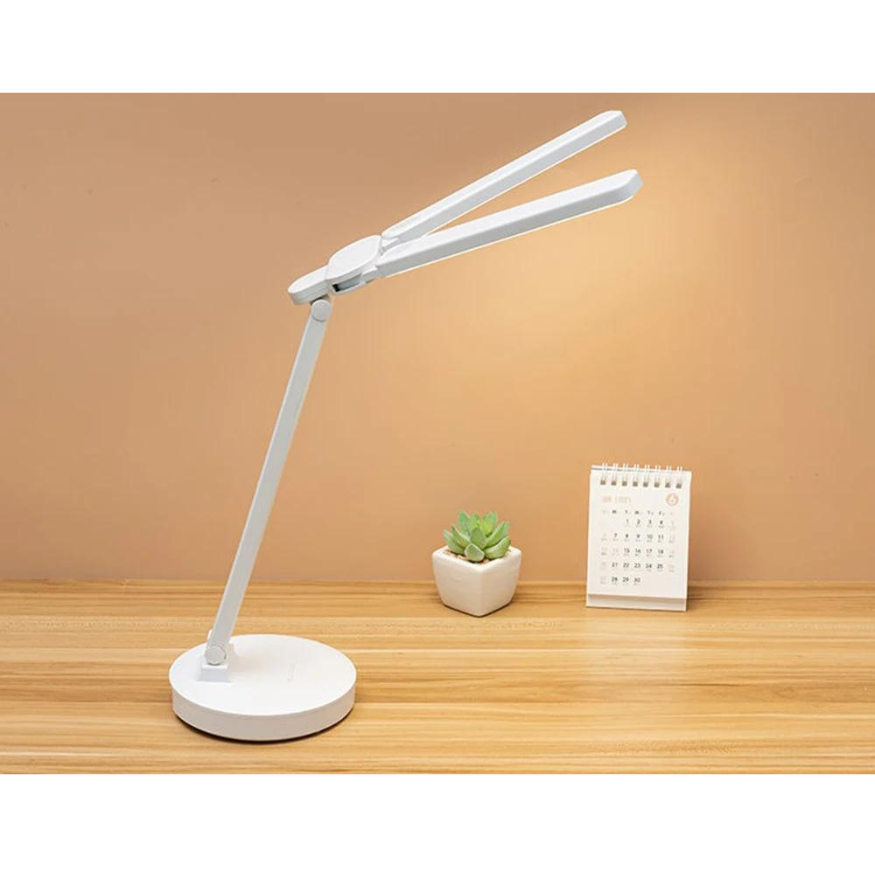 Lámpara de Lectura Ajustable - Recargable y Regulable con Mesa para Teléfono