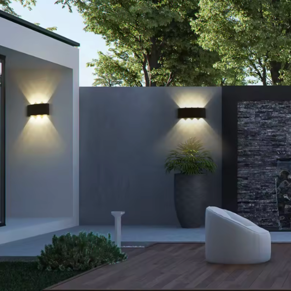 Luz de Pared Exterior Moderna en Arco | Aplique LED Impermeable para Iluminación de Jardín o Patio