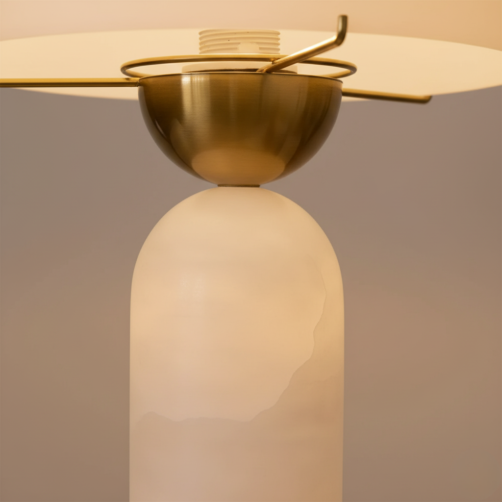 MarbleSphere | Lámpara de Mesa Escultural de Piedra Natural Elegante para Sala de Estar