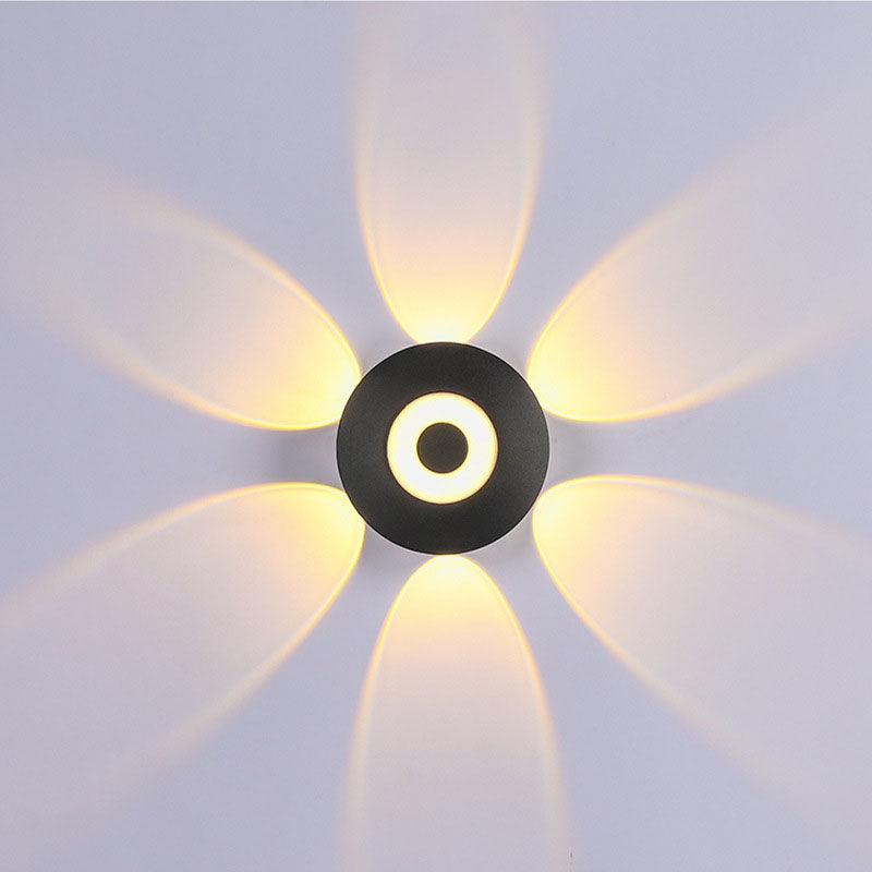 Lámpara de pared LED con pantalla redonda de aluminio escandinavo contemporáneo para patio exterior | Brehn
