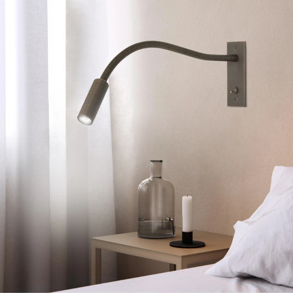 Aplique de Pared Minimalista - Focos de Lectura Ajustables en Metal Dorado/Plateado