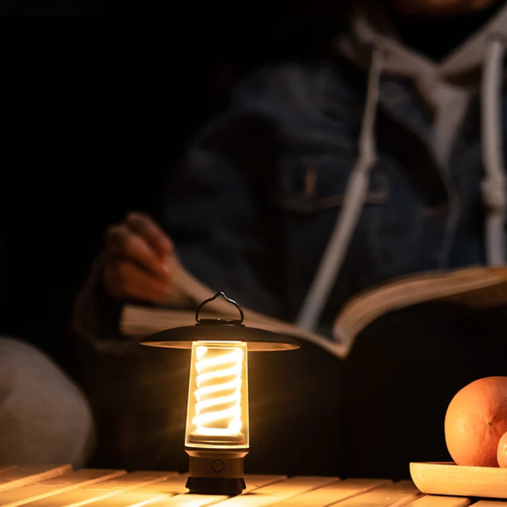 Linterna Portátil Recargable para Exteriores - Luz Cálida Ajustable para Espacios al Aire Libre