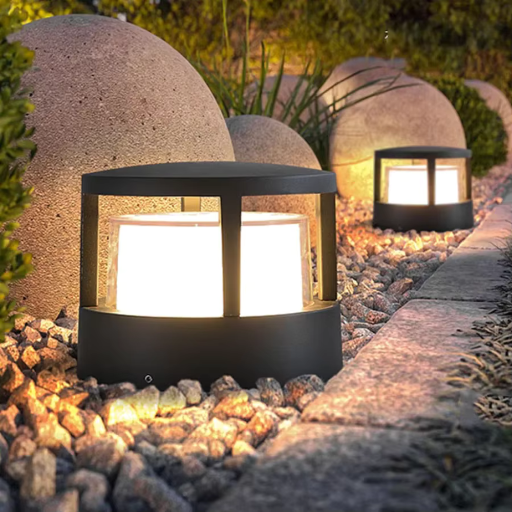 Luces LED Exteriores de Aluminio Impermeables | Iluminación Eficiente Energéticamente para Jardines o Patios