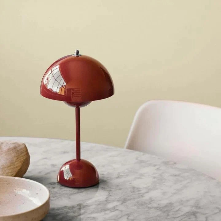 Lámpara de mesa moderna