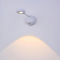 Skanto | Spark360 – Proyector LED inalámbrico con sensor de movimiento y soporte ajustable 360°