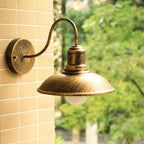 Lámpara de pared exterior curva de hierro impermeable Retro Loft Dome 1 luz