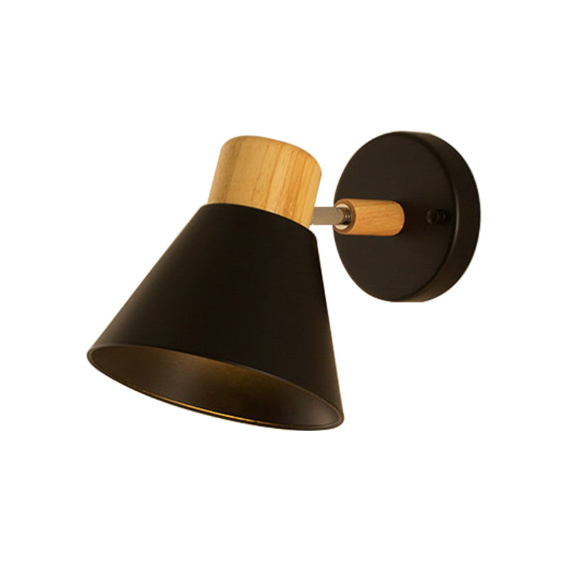 Luz de pared de estilo nórdico con pantalla cónica, montaje en pared, metal y madera, 1 bombilla, lámpara de noche giratoria en negro/blanco | Brehn