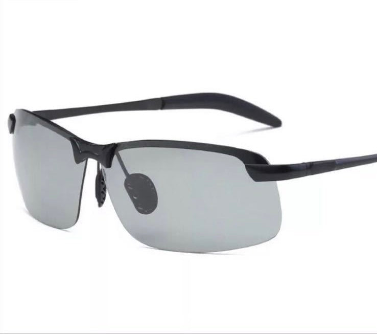 Gafas de sol foto-cromáticas con lentes polarizados anti-reflejo