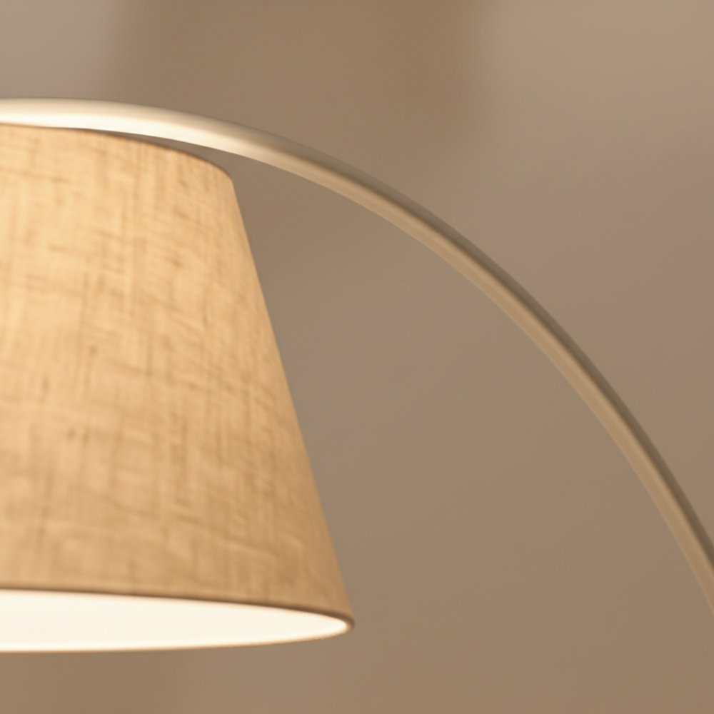 ArcoLuxe | Lámpara de pie de arco elegante y moderna con pantalla de tela para sala de estar