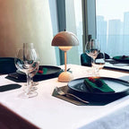 Lámpara de mesa moderna