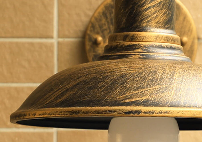 Lámpara de pared exterior curva de hierro impermeable Retro Loft Dome 1 luz | Brehn