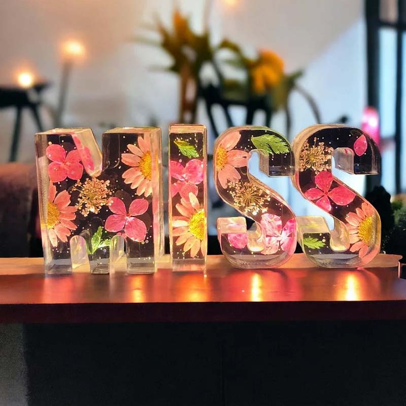 Luz Nocturna de Flores en Resina | Lámpara Decorativa LED en Forma de Letras