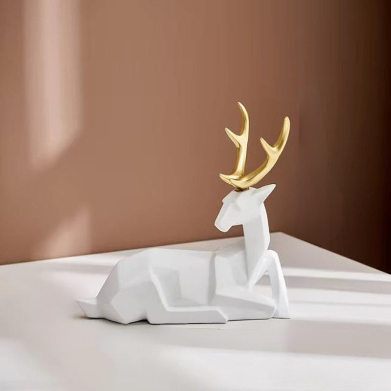 DecoDeer - Escultura Geométrica de Ciervo para Decoración Interior
