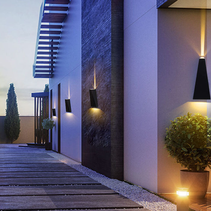 Luz de pared LED impermeable de 2 lámparas en forma de trapezio | Brehn