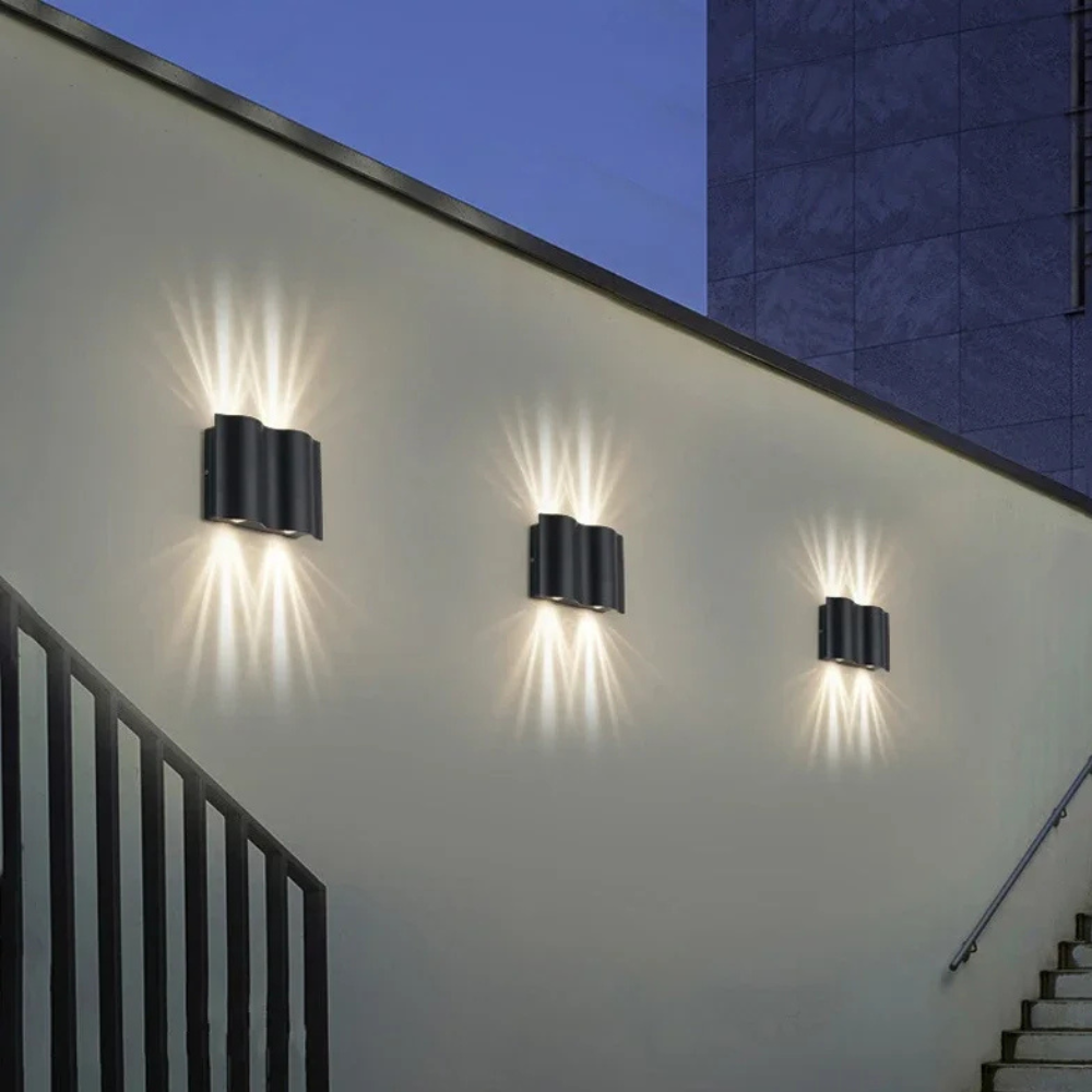 NoirLume | Aplique de pared exterior moderno y elegante con diseño de ondas