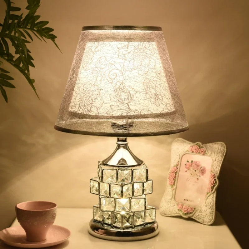 LumaGlow – Lámpara de mesa LED de cristal para decoración del hogar