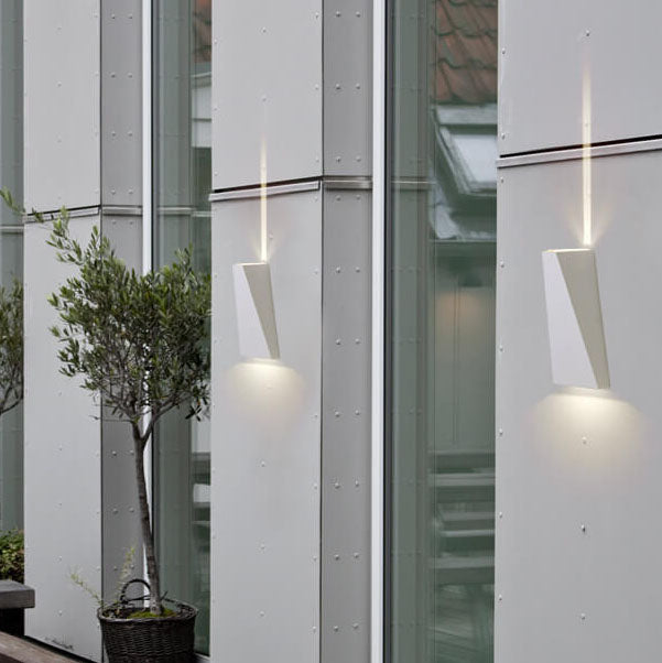 Luz de pared LED impermeable de 2 lámparas en forma de trapezio | Brehn