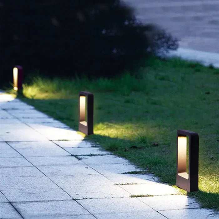 Lámpara de suelo para iluminación exterior
