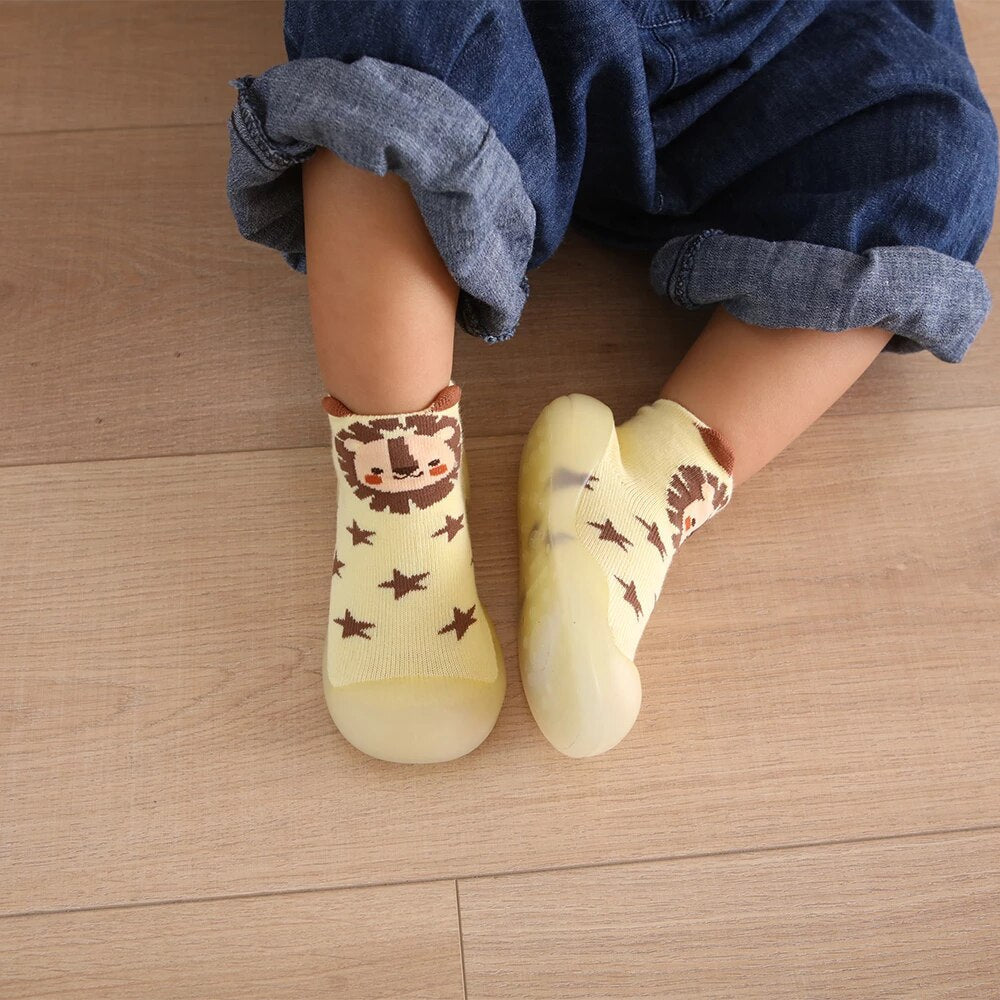 Zapatos de calcetines tejidos cálidos para bebés