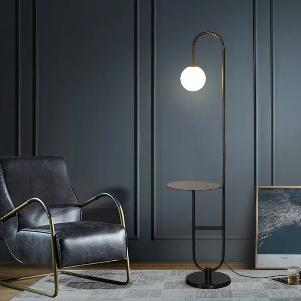 NordHalo Arc | Lámpara de Pie Escandinava Moderna y Elegante con Mesa Lateral