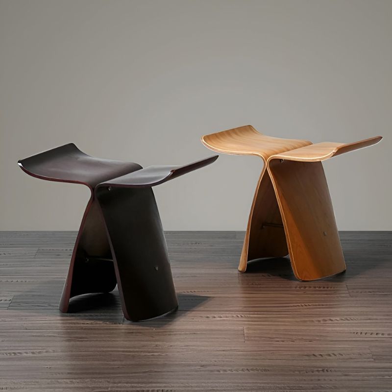 FloraSeat – Taburete decorativo hecho a mano con forma de mariposa