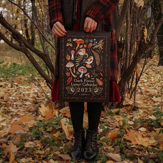 Meryn - Calendario Lunar del Bosque Oscuro | 50% de Descuento