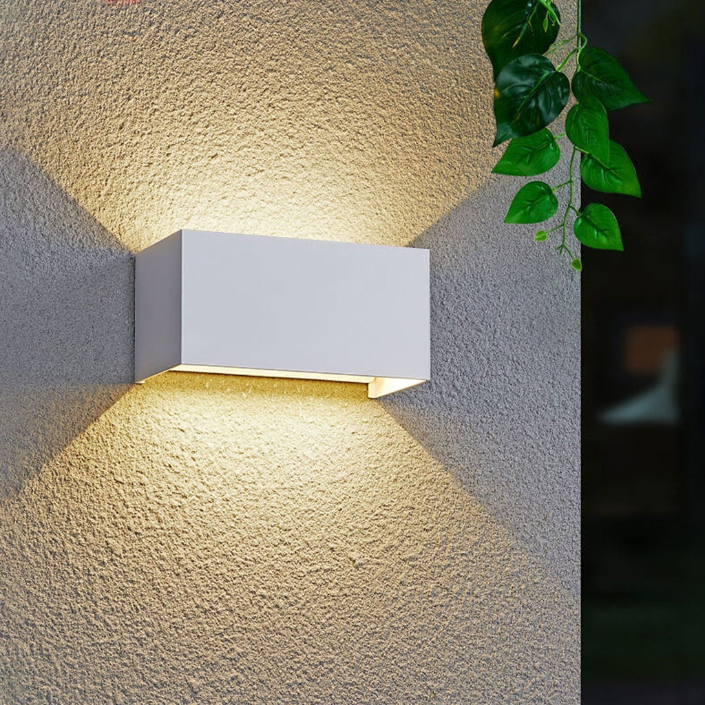 Lámpara de pared LED rectangular moderna e impermeable para uso exterior con iluminación hacia arriba y hacia abajo