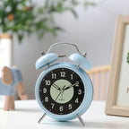 Skanto | LuminousTime - Reloj despertador de metal elegante con suave iluminación para mañanas y noches tranquilas