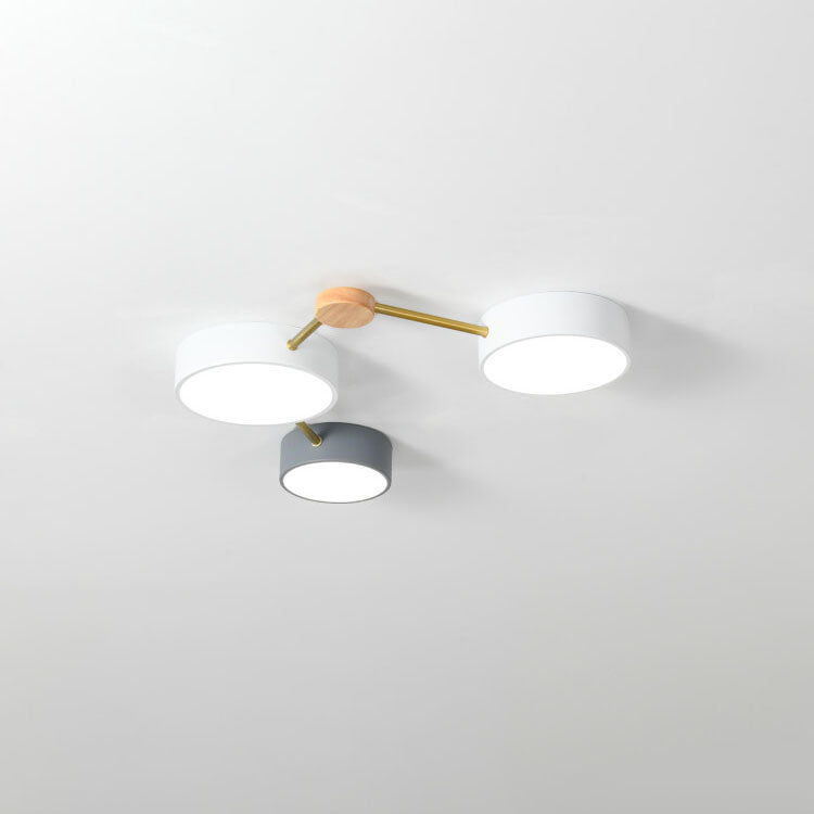 Lámpara de techo LED escandinava de madera y metal