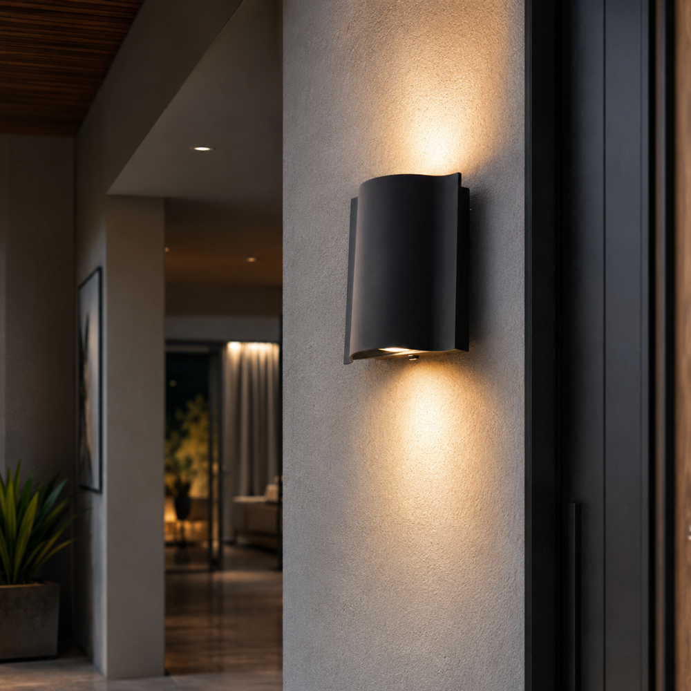 NoirLume | Aplique de pared exterior moderno y elegante con diseño de ondas