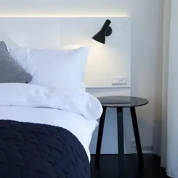 Norvia | Lámpara de escritorio LED de diseño moderno