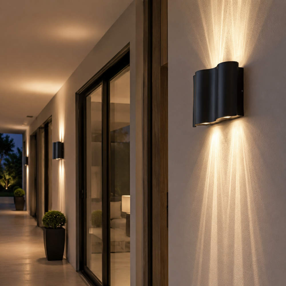 NoirLume | Aplique de pared exterior moderno y elegante con diseño de ondas